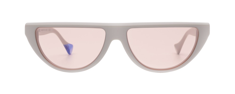  Color: Ivory