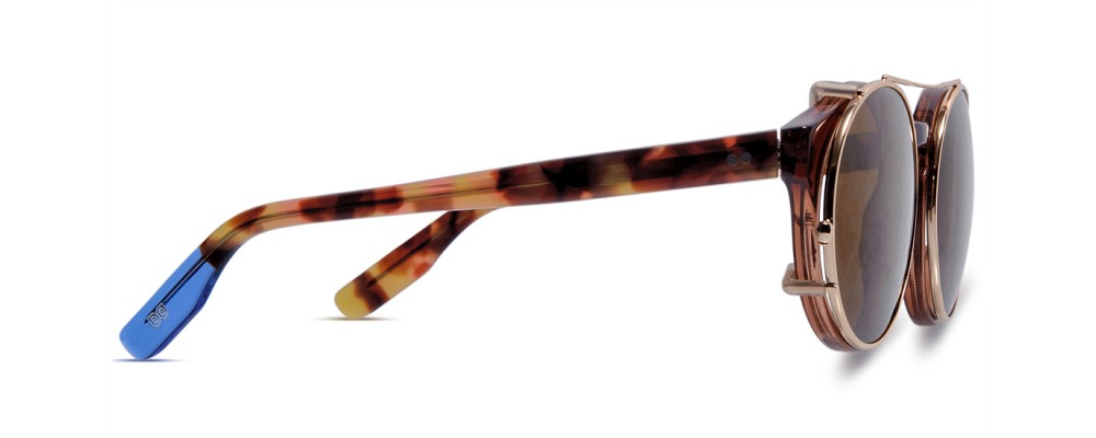  Color: Cognac